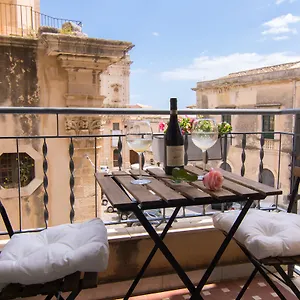 Maison Ortigia 3*, Syracuse Italia