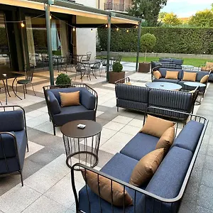 The Regency Sure Collection By Western Hotel