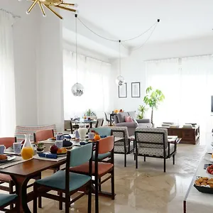 Questa Casa Non E'un Palermo