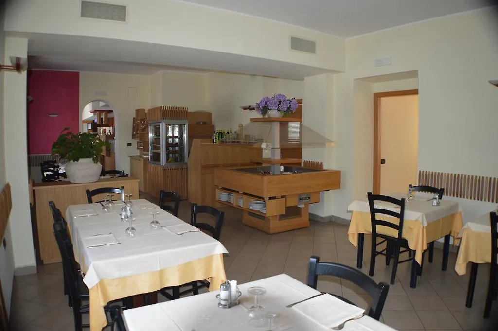 Sempione Hotel Malpensa Casorate Sempione 3*,